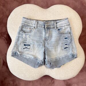 Vanilla Star Light Distressed Jean Shorts